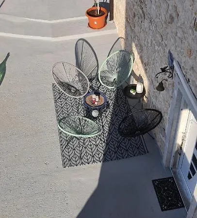House La Vie App No 1 Apartment