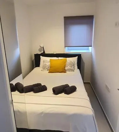 Apartment House La Vie App No 1 *