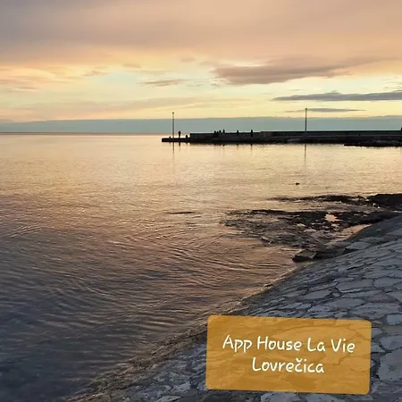 House La Vie App No 1 Apartment *